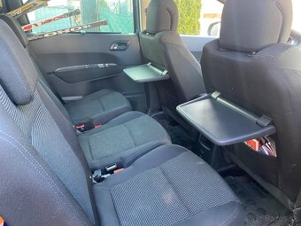 Peugeot 5008 1.6 HDI - 8