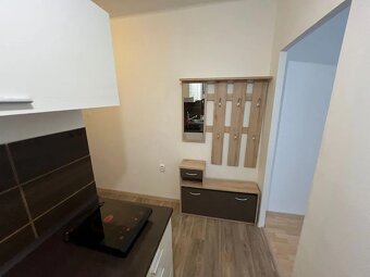 NA PRENÁJOM GARSÓNKA TRENČÍN, JUH - 8