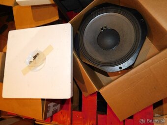 JBL - 8