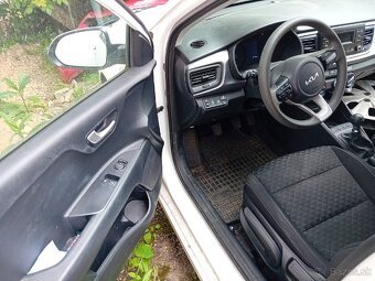 2x Kia rio 1.2 benzín HAVAROVANÉ - 8