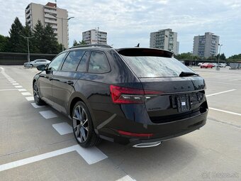 Škoda Superb Sportline Combi 2.0 TDI DSG - 8