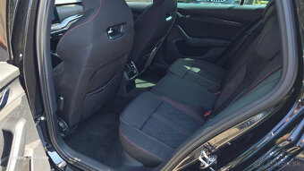 Škoda Octavia Combi 2.0 TDI RS DSG - 8