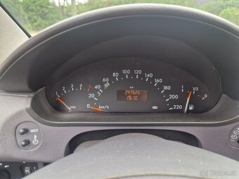 Mercedes-benz A160cdi - 8
