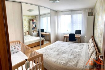 Na predaj krásny zrekonštruovaný 3 izb.byt s dvoma balkónmi  - 8