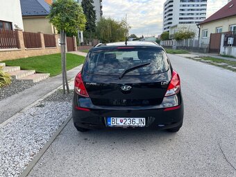 Hyundai i20 1.2 - 8