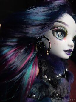 Top shadow rainbow high babika Naomi Storm zberatelska - 8