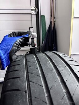 Audi Black S-Line R20 orig. Letne - 8