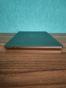 Apple MacBook Pro 2020 – i5 / 8GB / 256GB - 8