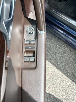 Volkswagen Passat 2.0 TDi 4 motion - 8