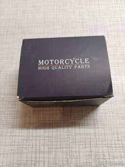 Hodiny a teplomer na riadidlá motorky. - 8