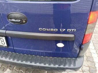 Predám Opel Combo 1.7 DTI rv 2004 55kw - 8