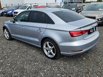 Audi A3 2.0 TDI Design S tronic - 8