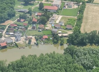 Moderná novostavba v objatí prírody - 8