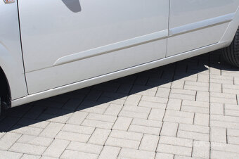 Opel Astra Caravan 1,9CDTi 88 kW - 8