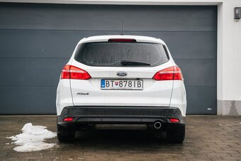 Ford Focus Kombi 2.0 TDCi Powershift - 8
