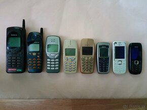 Zbierka starých Nokií + iných mobilov - 8