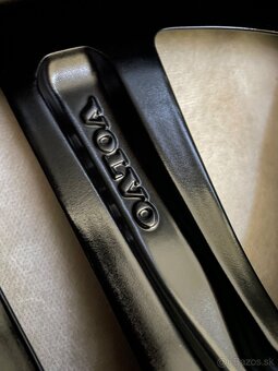 Original nový model alu Volvo XC90 r22 5x108 - 8