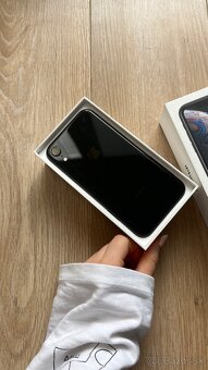 iPhone XR 128GB - 8