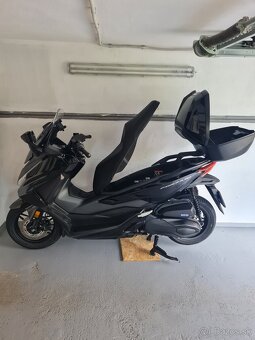 Zánovná Honda Forza 350 - 8