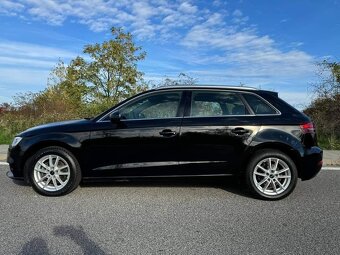 Audi A3 Sportback 30TFSI 6M
- 8