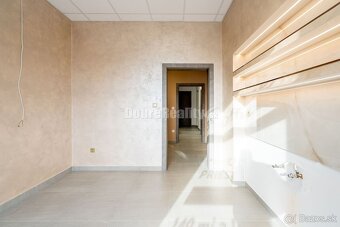 PRENÁJOM: Obchodný priestor pre koncept krásy a starostlivos - 8