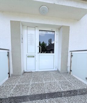 Prenájom 2 izbový byt Lovinského ulica Bratislava. - 8