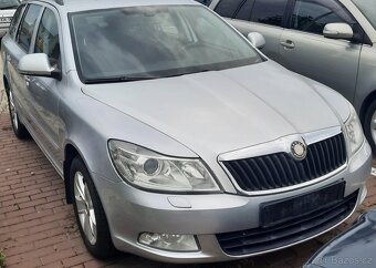 ŠKODA OCTAVIA 1.6(75kw) ZĽAVA(zadní dveře v elekt - 8