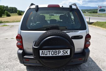 Jeep Cherokee 2.8 CRD 16V Limited A/T - 8