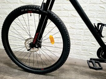 Ponúkam na predaj horský bicykel White XC 290 Comp 29" - 8