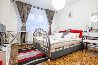 KRÁSNY ZREKONŚTRUOVANÝ, DVOJGENERAĆNÝ RODINNÝ DOM V BELUŚI - 8