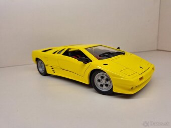 1:18 LAMBORGHINI DIABLO - 8