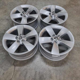 Hliníkové Škoda disky 5x112 R17 7J ET40 - 8