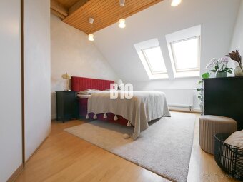 Tichá ulička - priestranný RD - krásny pozemok - 8