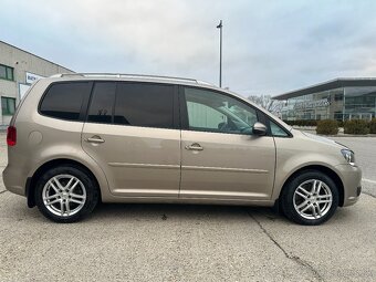 Volkswagen Touran 1.4 TSI Highline 7 miest + Ťažné - 8