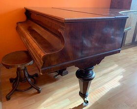 Predám starozitny klavir zn. Ehrbar Wien so stoličkou - 8