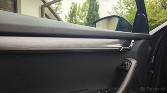 Skoda OCtavia Combi 2,0 TDi DSG - 8