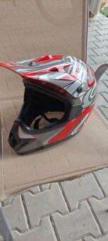Prilba na motocykel - 8