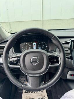 Volvo XC90 D5 AT AWD Momentum 7 miestne - 8