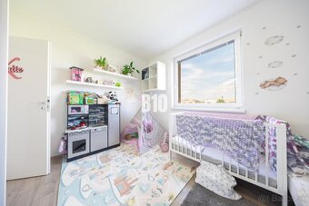 PRESVETLENÝ 3 IZBOVÝ BYT - ul. AGÁTOVÁ - 8