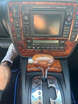 Volkswagen Passat 4.0 W8 - 8