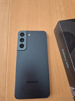 Samsung Galaxy S22 128 top stav - 8