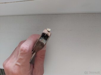 Stará kovová hračka Pištoľka - 8