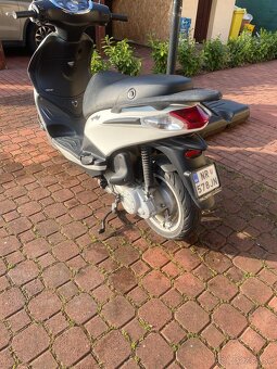 Predám skúter Piaggio Fly 50 4T - 8