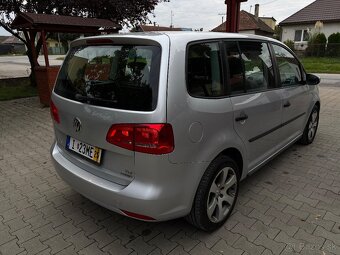 VOLKSWAGEN TOURAN 1.6TDI 77KW TREND 2012 - 8