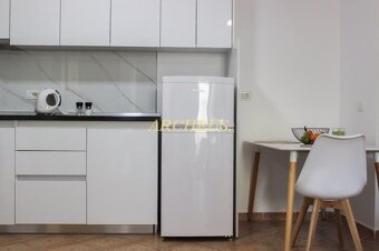 2 izbový apartmán pri mori v Albánsku, 62m2 - 8