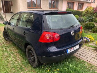 Volskwagen Golf - 8