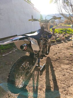 Yamaha yzf 250 2009 - 8