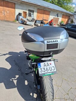 Kawasaki Z750 R - 8
