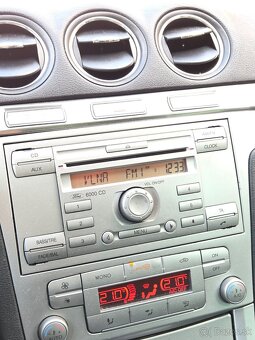 FORD S-MAX 2.0 103kW - 8