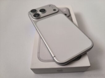 apple iphone 17 PRO 256gb Silver / Batéria 100% - 8